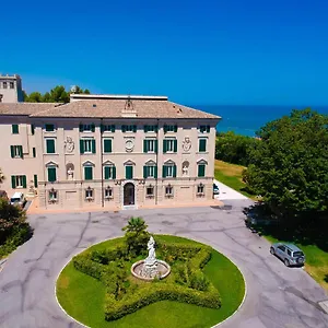 domus-stella-maris-casa-per-ferie.riccione-hotels.org/