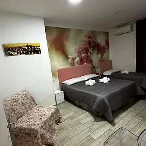 napoli-relais-naples.hotels-amalfi.com/